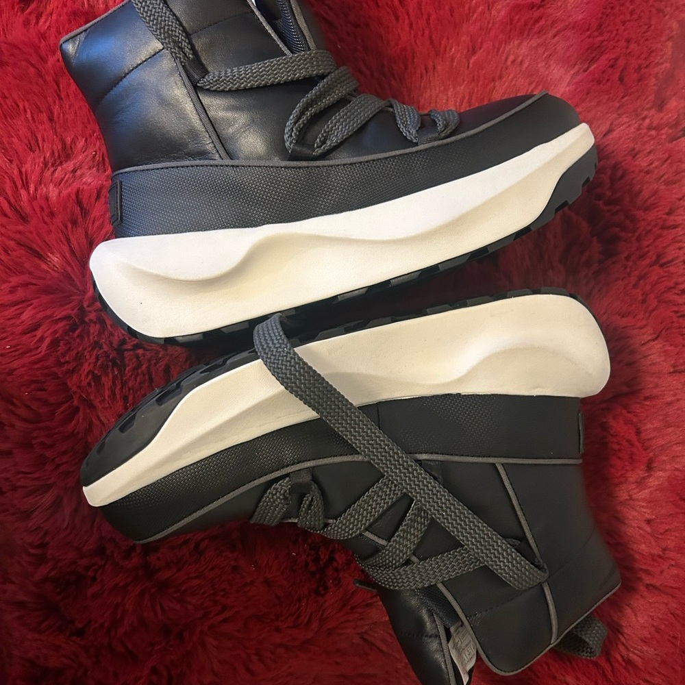 The North Face Black and Gray High-Top Sneakers - Picture 5 of 8